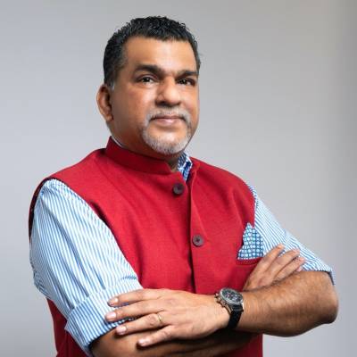 VYNSLEY FERNANDES